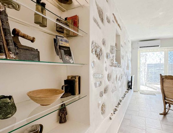Traditional stone interior and kitchen details in Guesthouse 2