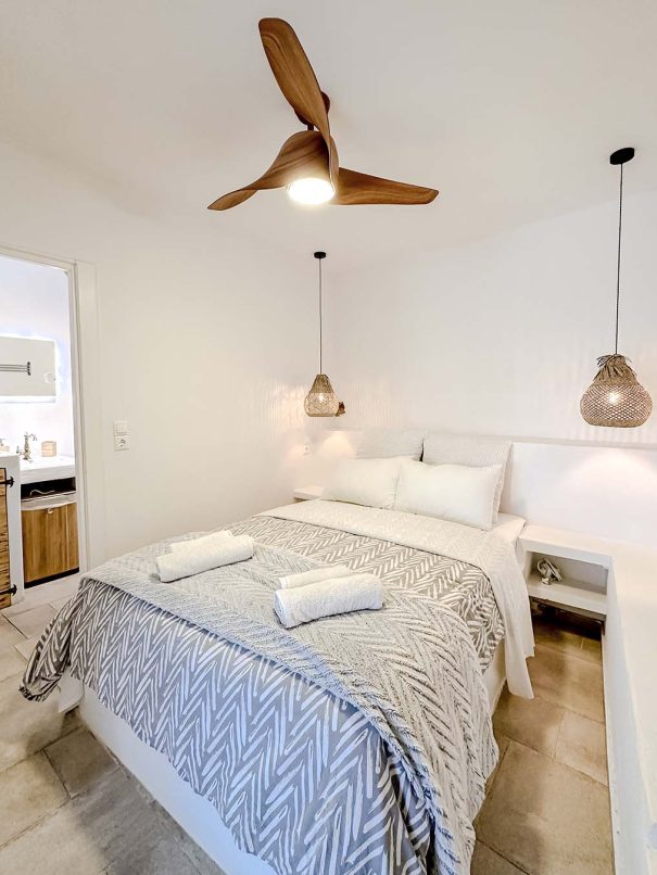 Double bedroom with traditional Cretan character in Guesthouse 2